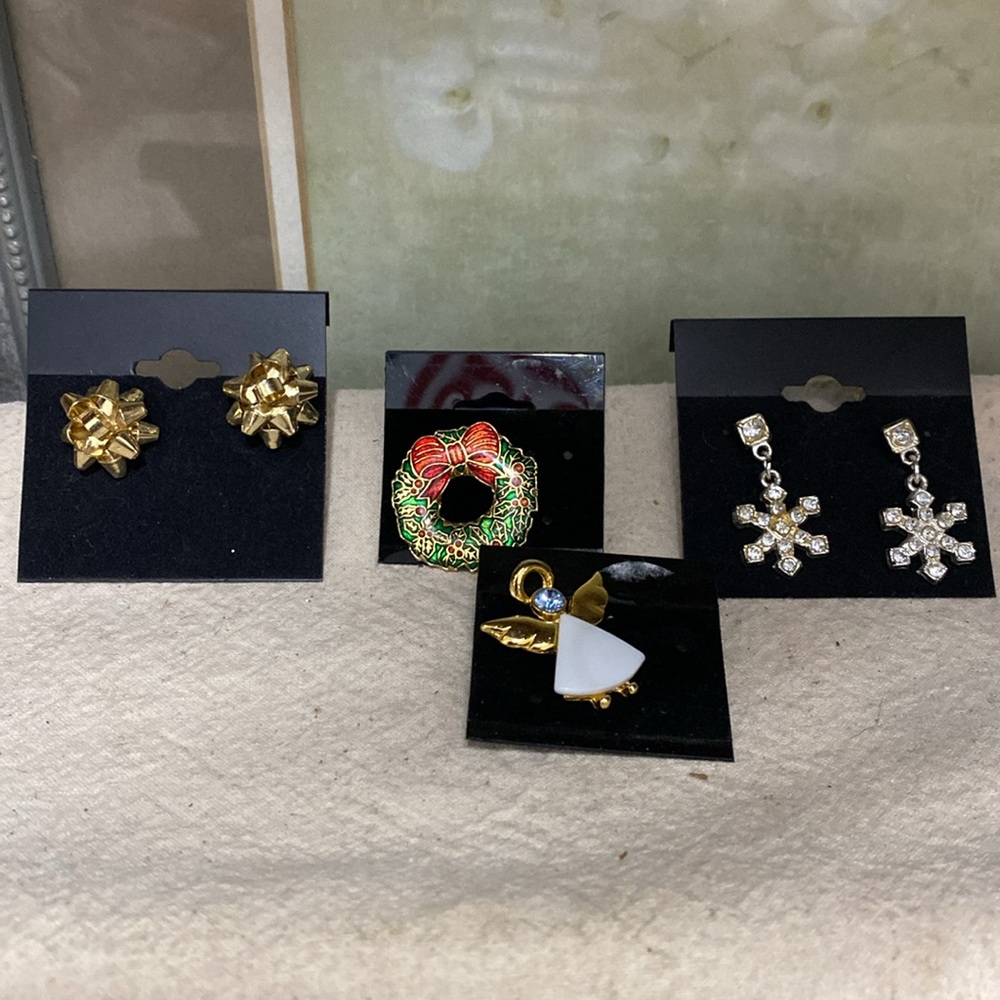 Holiday Pin/Earring Lot - Picture 2 of 3